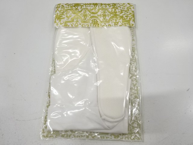  未使用品　白足袋(22.5センチ・4枚コハゼ)